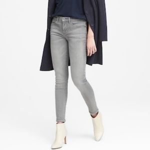 Banana Republic  Premium Skinny Jeans Ankle Length